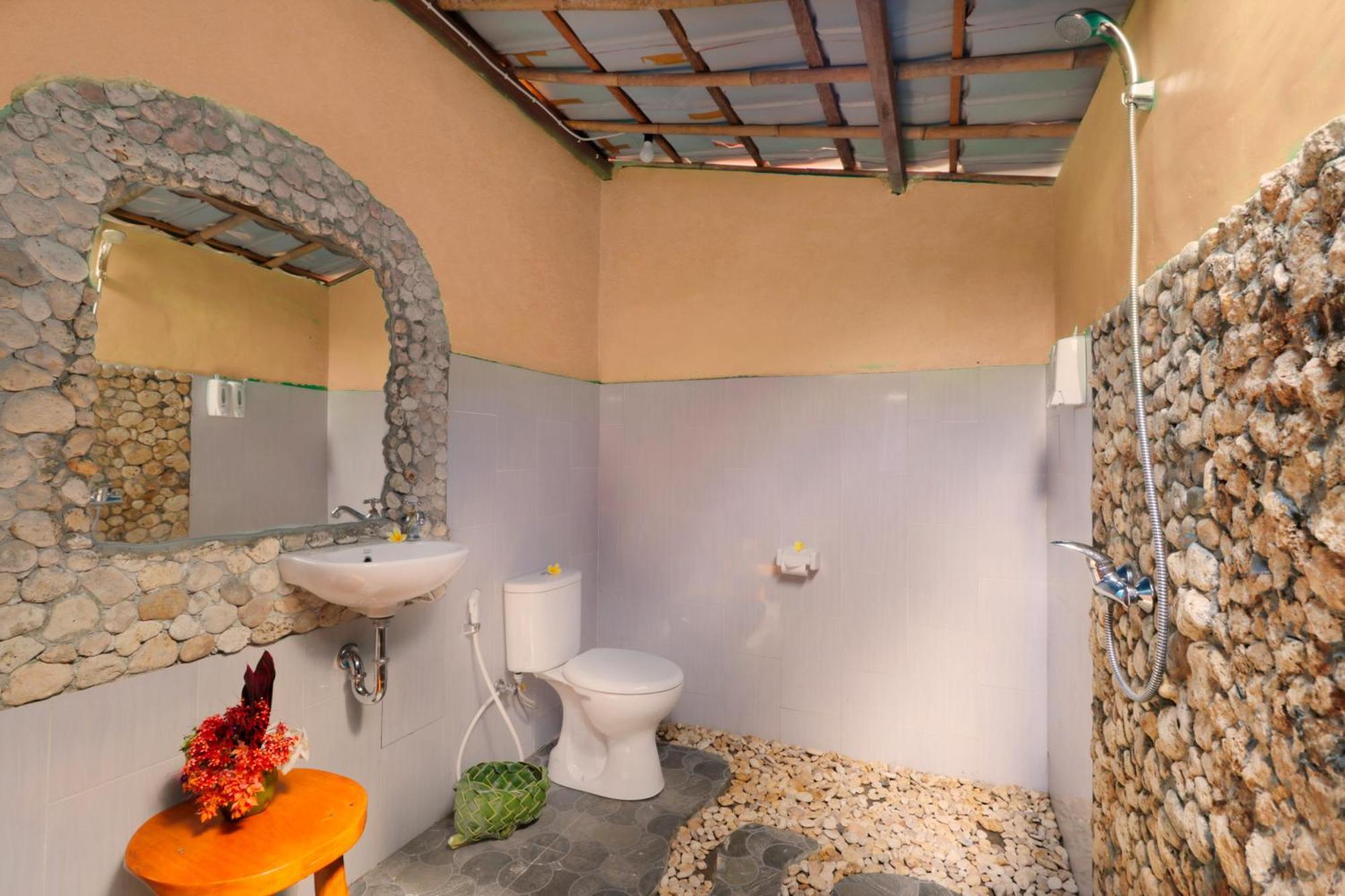 The Tamban Jukung Hotel Batumadeg Room photo